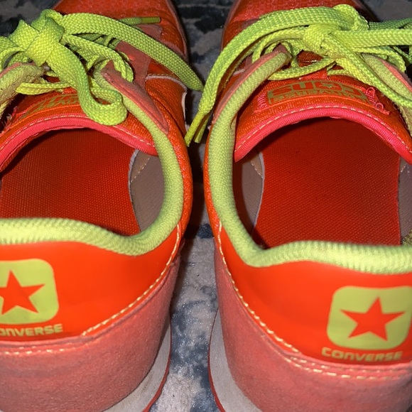 Neon Converse - Picture 7 of 8